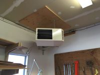 Gas garage heater